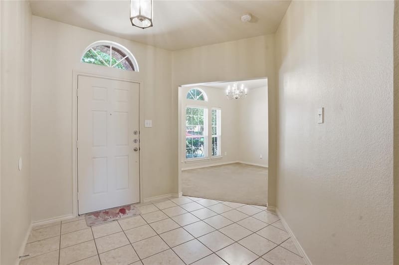 6361 Redeagle Creek Drive, Fort Worth TX 76179 - Photo 11
