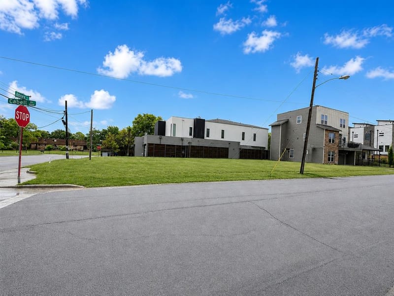 2111 Annex Avenue, Dallas TX 75204