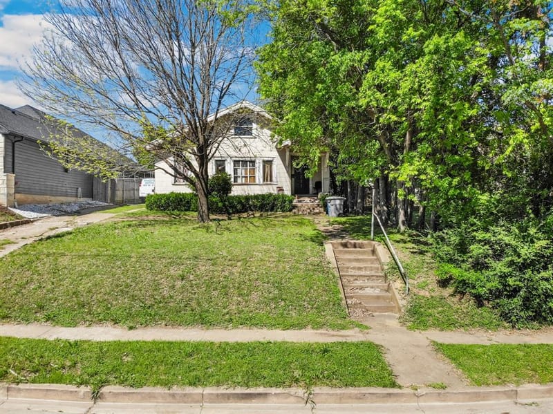 613 N Ewing Avenue, Dallas TX 75203