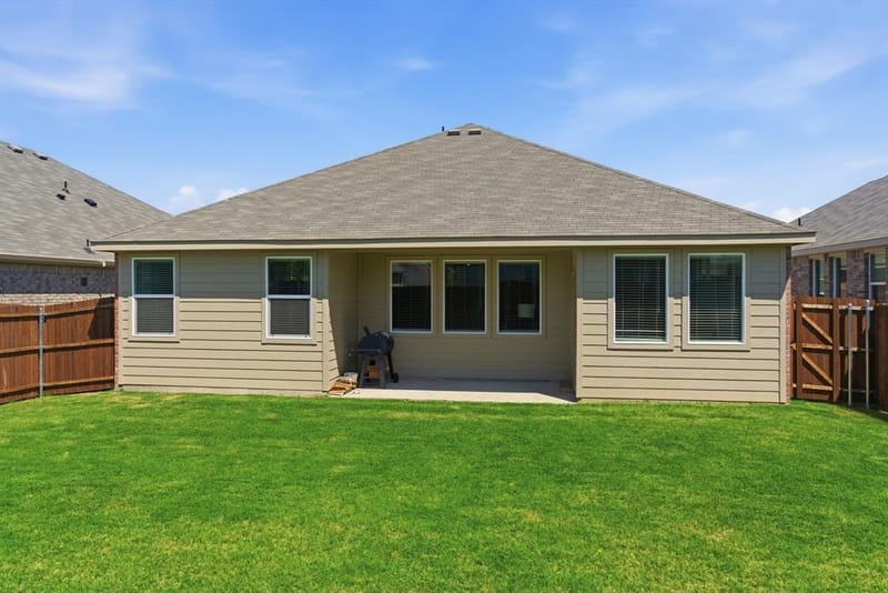 339 Texas Trail, Justin TX 76247 - Photo 23