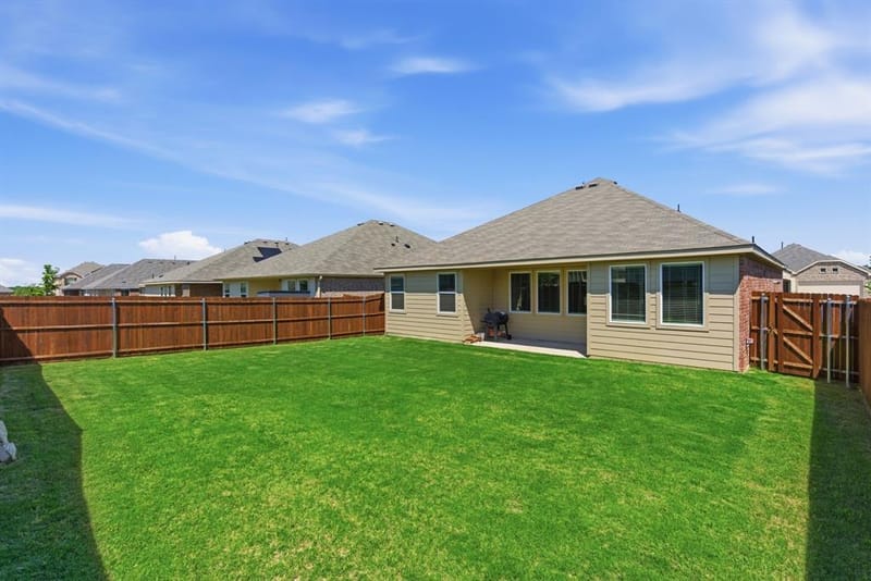 339 Texas Trail, Justin TX 76247 - Photo 24