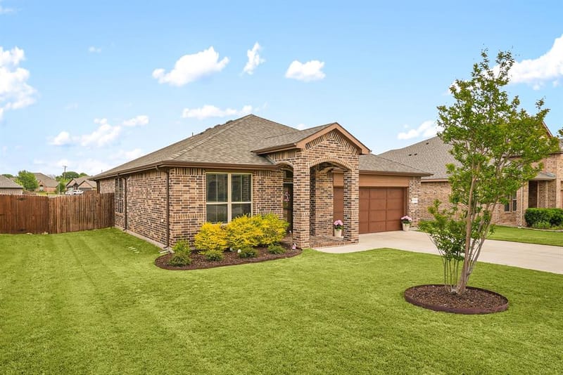 1720 Cross Creek Lane, Cleburne TX 76033 - Photo 4