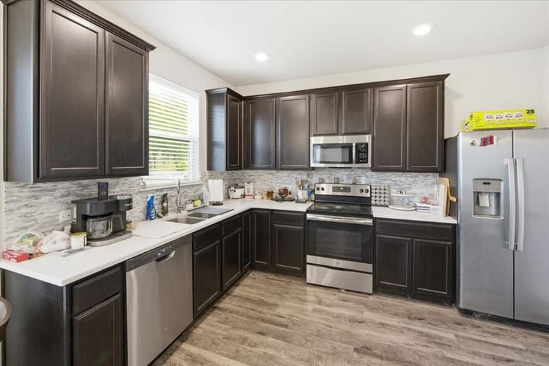 10701 Kestrel Court, Waco TX 76708 - Photo 2