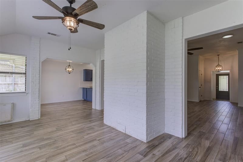 6921 Weatherwood Road, Fort Worth TX 76133 - Photo 20