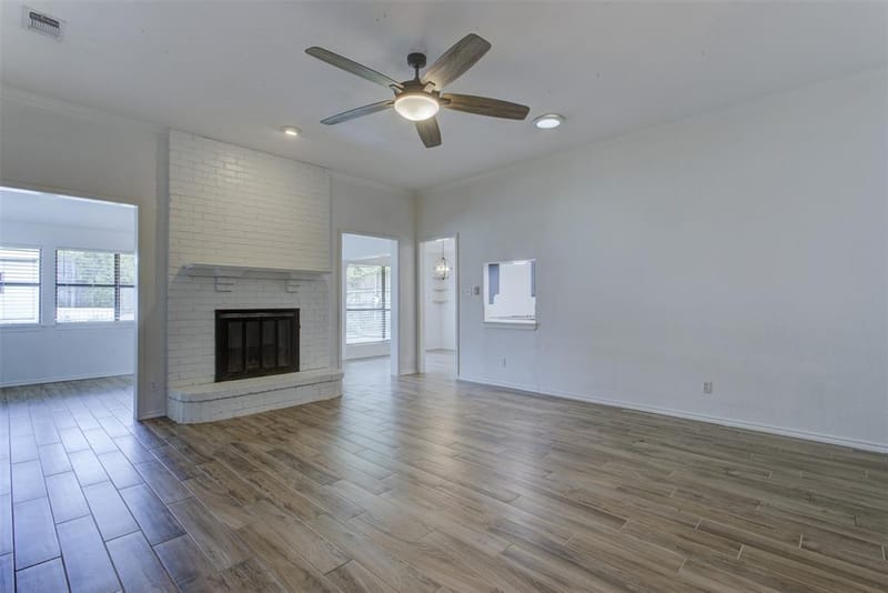 6921 Weatherwood Road, Fort Worth TX 76133 - Photo 11
