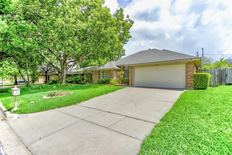 6921 Weatherwood Road, Fort Worth TX 76133 - Photo 8