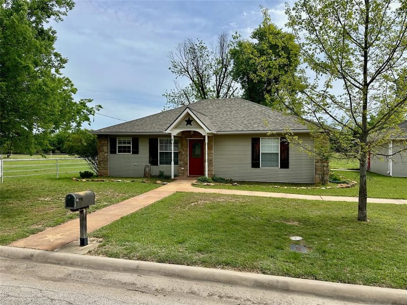 1308 Willis Street, Brownwood TX 76801 - Photo 3