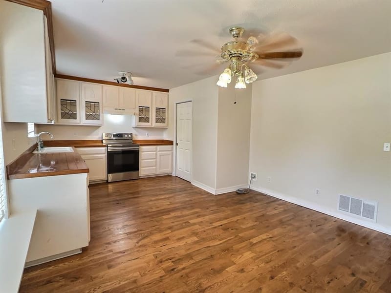 1308 Willis Street, Brownwood TX 76801 - Photo 5