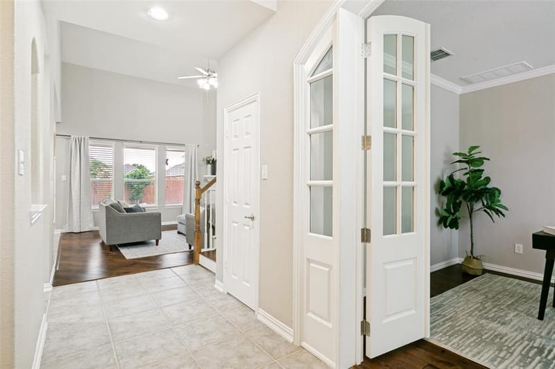 1121 Victory Bells Drive, Fort Worth TX 76052 - Photo 5