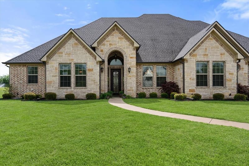 107 Fairway Parks Drive, Corsicana TX 75110 - Photo 4