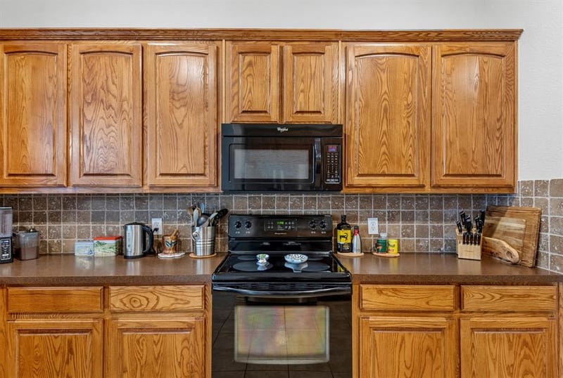 201 Rawhide Street, Waxahachie TX 75165 - Photo 16
