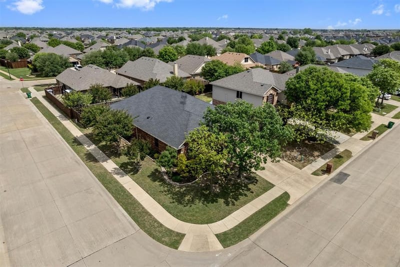 201 Rawhide Street, Waxahachie TX 75165 - Photo 35