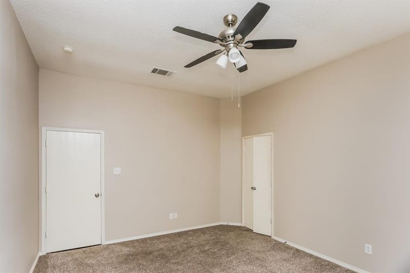 346 Mesquite Hill Drive, Arlington TX 76002 - Photo 9