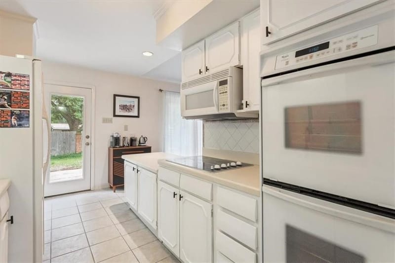 1124 Pembrook Drive, Waco TX 76710 - Photo 10