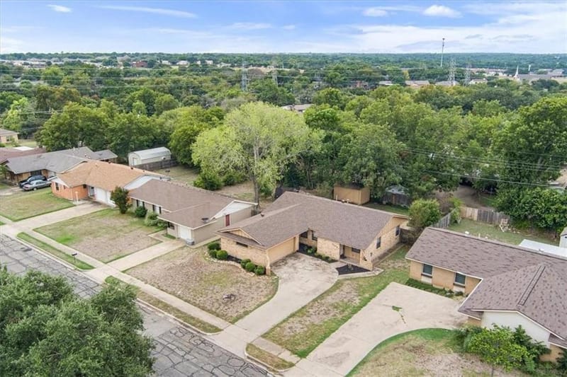 1124 Pembrook Drive, Waco TX 76710 - Photo 4
