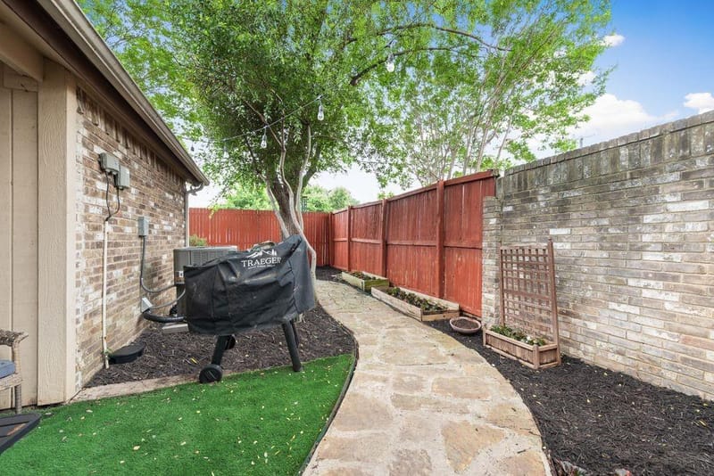 6396 Abrams Court, Dallas TX 75231 - Photo 17