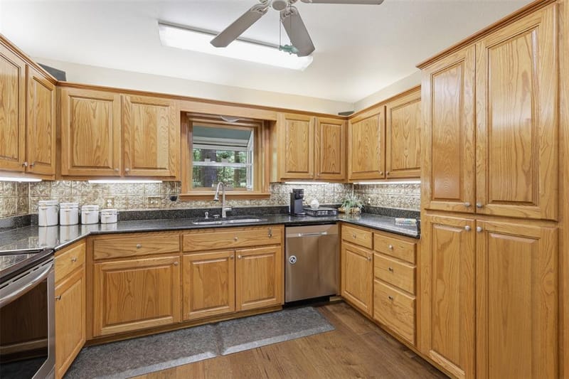 190 County Road 2452, Leesburg TX 75451 - Photo 14