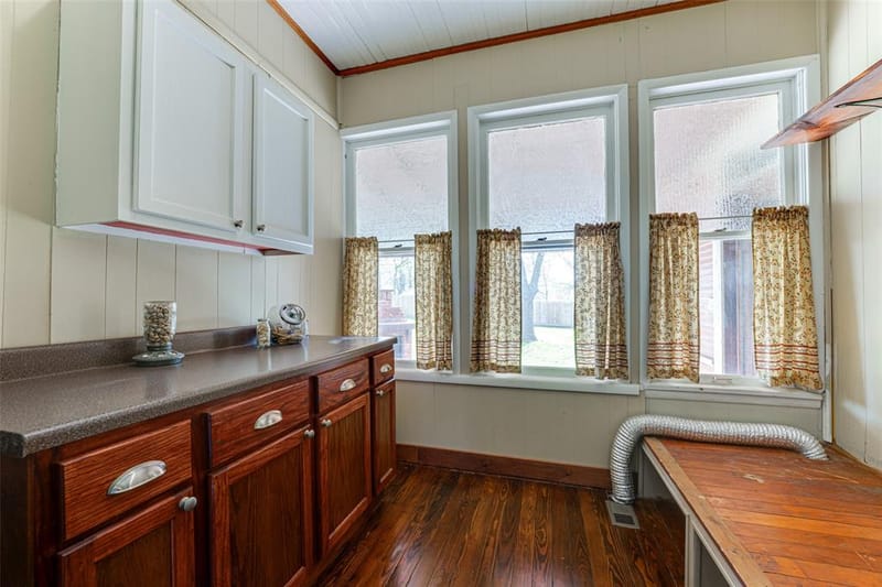 210 W Elm Street, Winnsboro TX 75494 - Photo 23