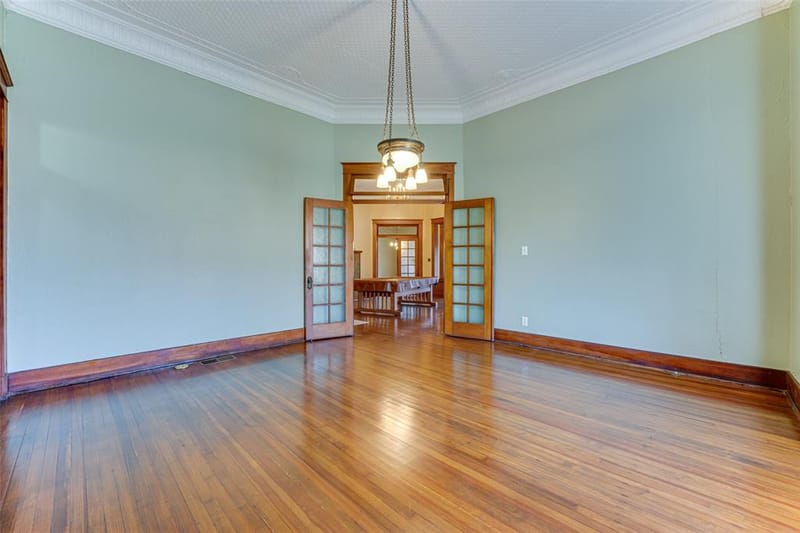 210 W Elm Street, Winnsboro TX 75494 - Photo 12