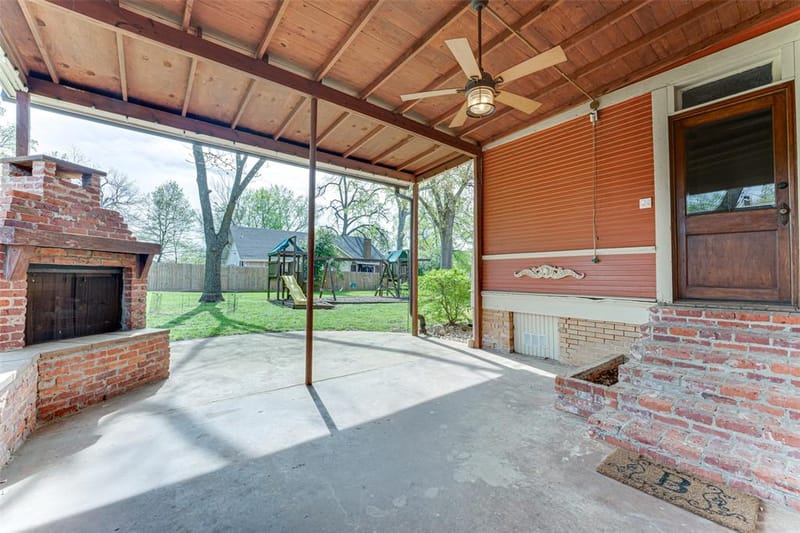 210 W Elm Street, Winnsboro TX 75494 - Photo 32