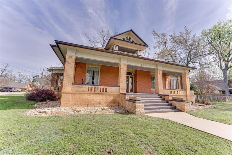 210 W Elm Street, Winnsboro TX 75494 - Photo 40