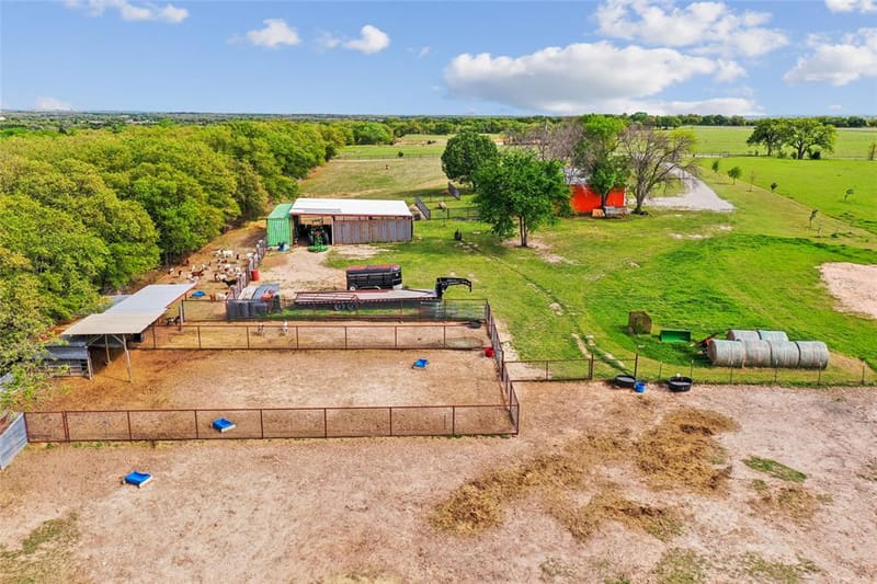 1406 N Johnson Loop, Montague TX 76251 - Photo 22