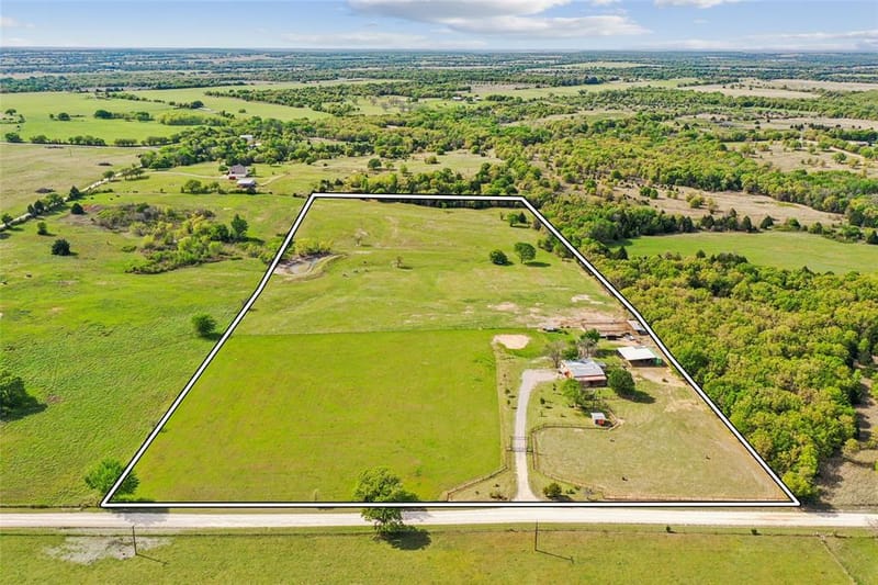 1406 N Johnson Loop, Montague TX 76251 - Photo 36