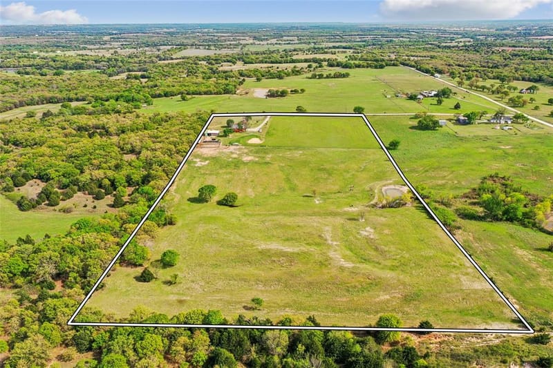 1406 N Johnson Loop, Montague TX 76251 - Photo 34