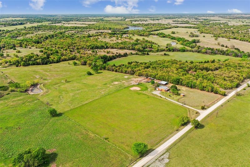 1406 N Johnson Loop, Montague TX 76251 - Photo 37
