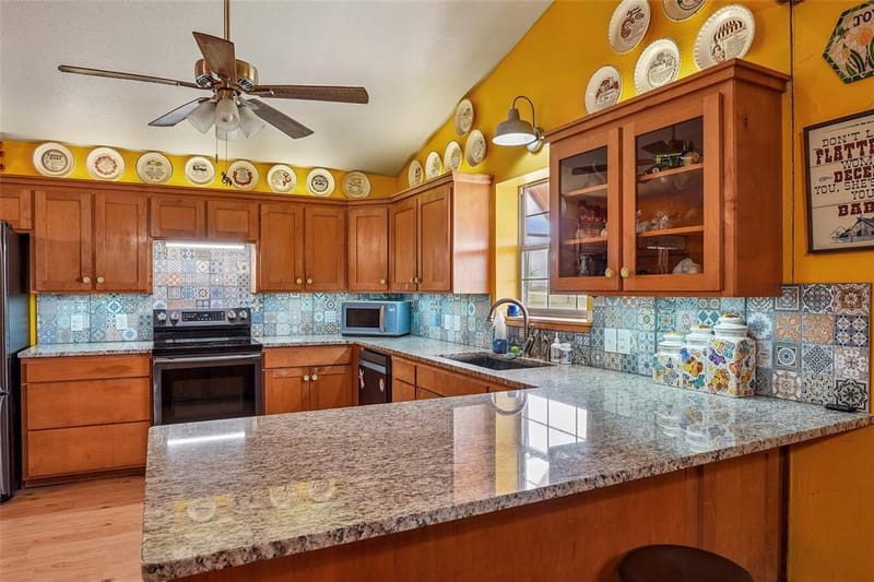 1406 N Johnson Loop, Montague TX 76251 - Photo 8