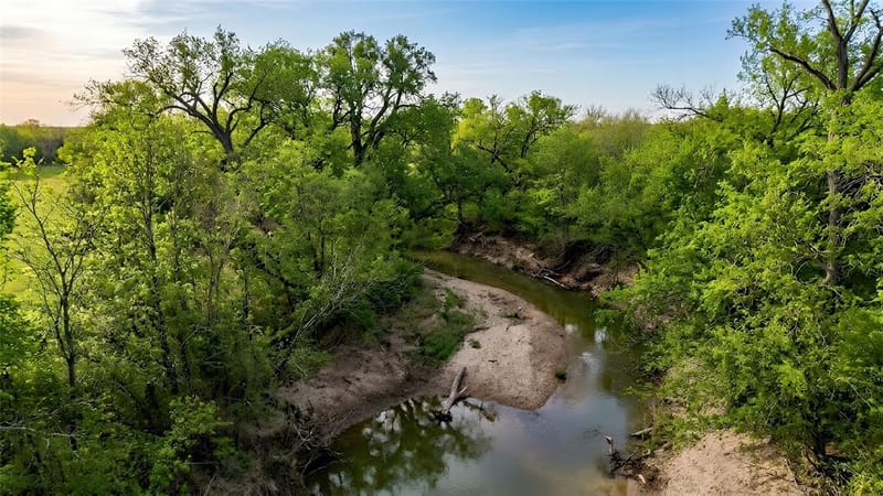 6634 Tim Donald Road, Justin TX 76247 - Photo 6
