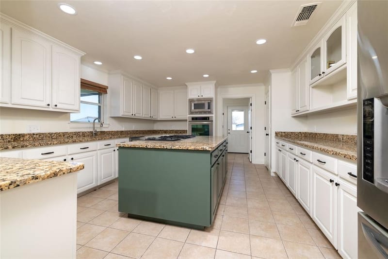 6634 Tim Donald Road, Justin TX 76247 - Photo 16