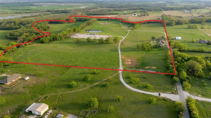 6634 Tim Donald Road, Justin TX 76247 - Photo 4