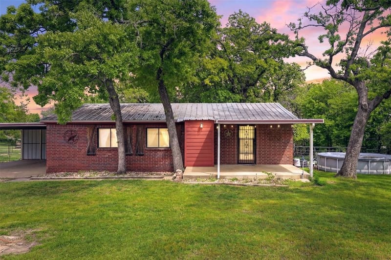 591 Mcfarland Lane, Weatherford TX 76088 - Photo 2