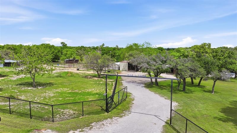 591 Mcfarland Lane, Weatherford TX 76088 - Photo 32