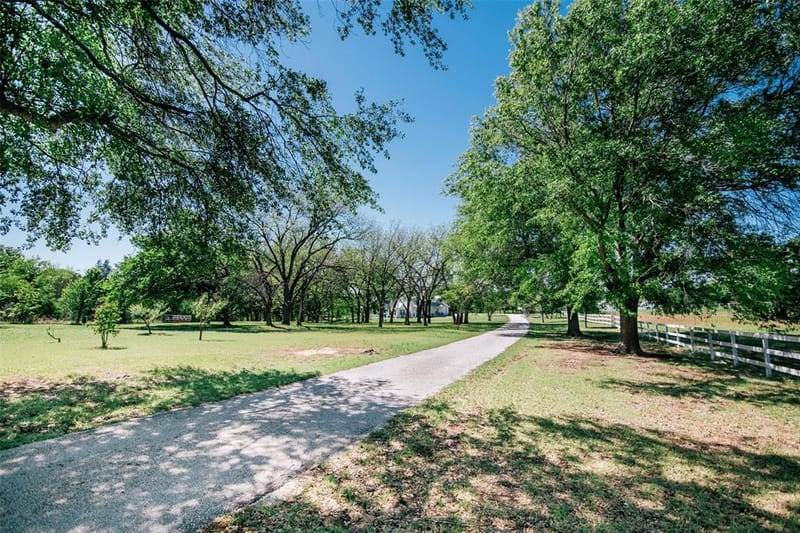 9325 Fm 428, Aubrey TX 76227 - Photo 37