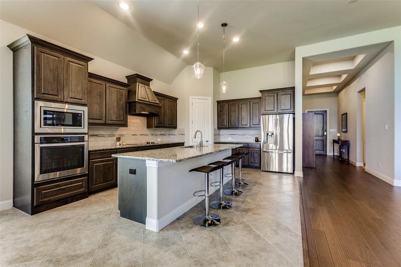 501 Green Valley Drive, McKinney TX 75071 - Photo 8