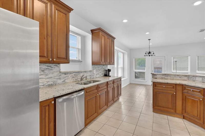 3304 Landhope Circle, Arlington TX 76016 - Photo 12