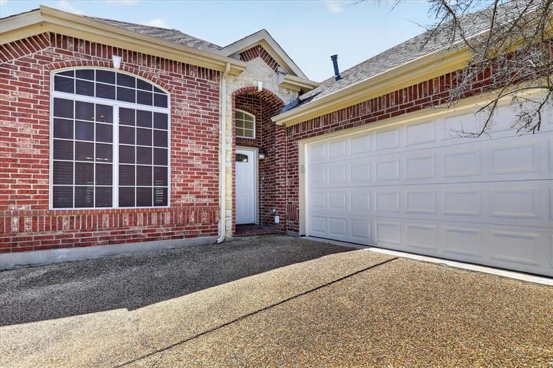 3304 Landhope Circle, Arlington TX 76016 - Photo 4