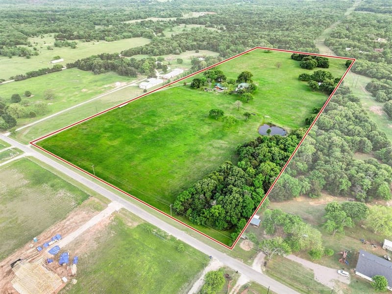 642 Earl Road, Sadler TX 76264 - Photo 37