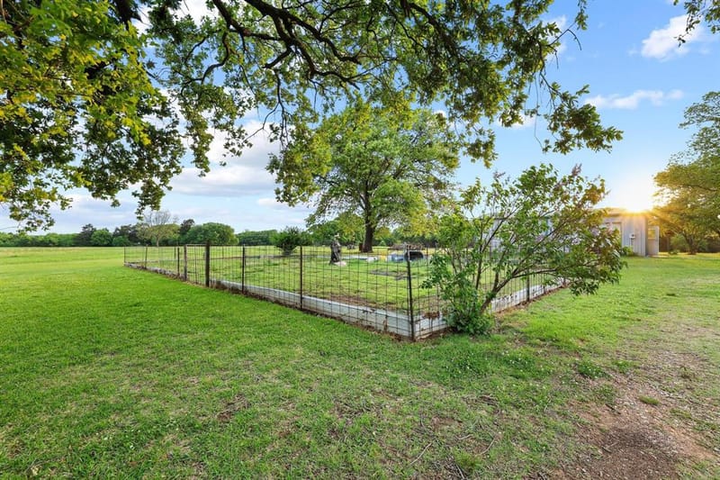 642 Earl Road, Sadler TX 76264 - Photo 31