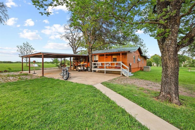 642 Earl Road, Sadler TX 76264 - Photo 29