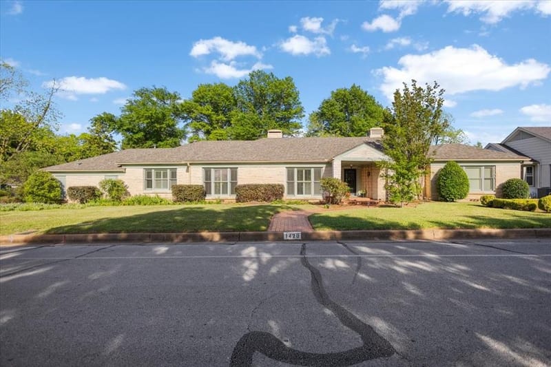 1420 S Donnybrook Avenue, Tyler TX 75701 - Photo 2