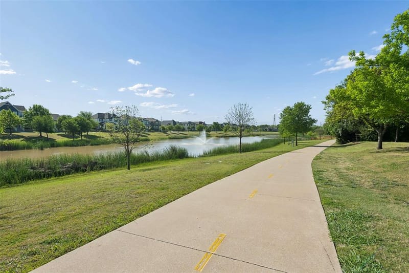 6204 Crescent Street, North Richland Hills TX 76180 - Photo 35