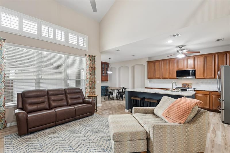 6204 Crescent Street, North Richland Hills TX 76180 - Photo 4