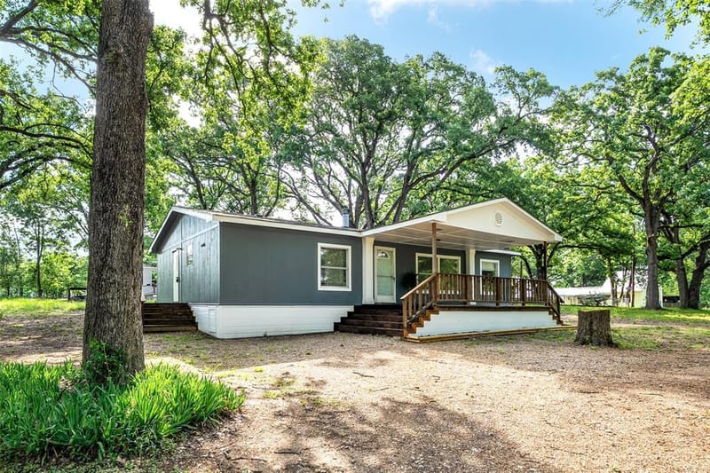 102 Lakewood Drive, Mabank TX 75156