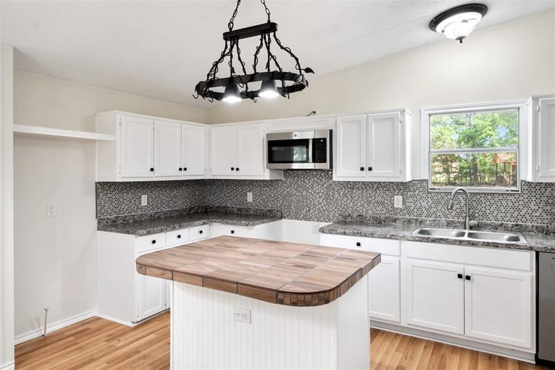 102 Lakewood Drive, Mabank TX 75156 - Photo 10