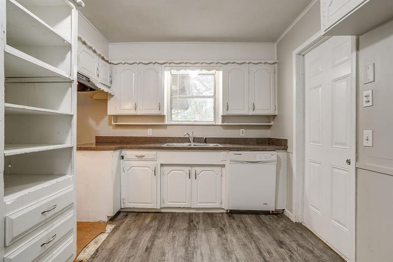2008 Terbet Lane, Fort Worth TX 76112 - Photo 17