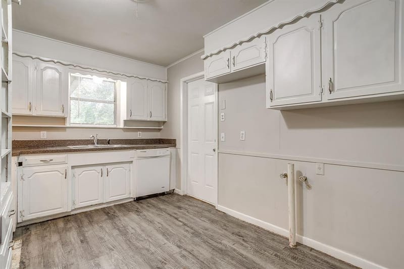 2008 Terbet Lane, Fort Worth TX 76112 - Photo 16