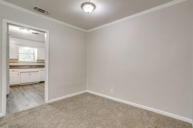 2008 Terbet Lane, Fort Worth TX 76112 - Photo 32